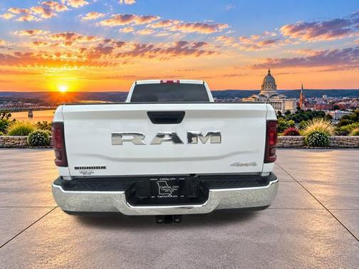 Bright White Clearcoat 2026 RAM 2500 Big Horn Crew Cab 4x4 6'4' Box