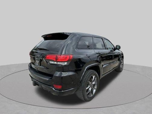 Diamond Black Crystal Pearlcoat 2021 Jeep Grand Cherokee Limited