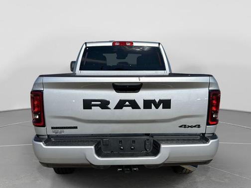 Silver Zynith 2026 RAM 2500 Big Horn Crew Cab 4x4 6'4' Box