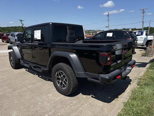 Black Clearcoat 2025 Jeep Gladiator Rubicon