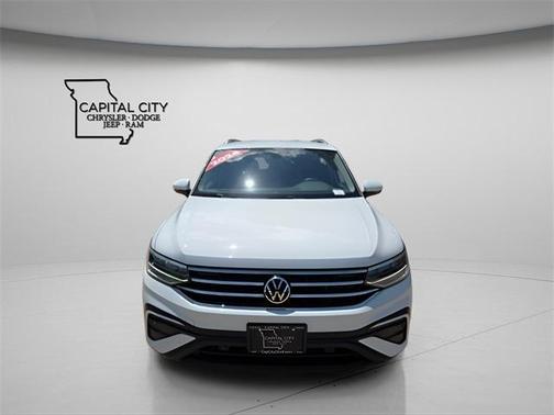 2024 Volkswagen Tiguan 2.0T SE 4MOTION