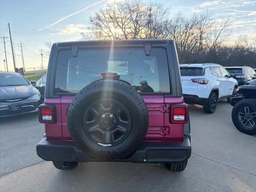 2024 Jeep Wrangler Sport