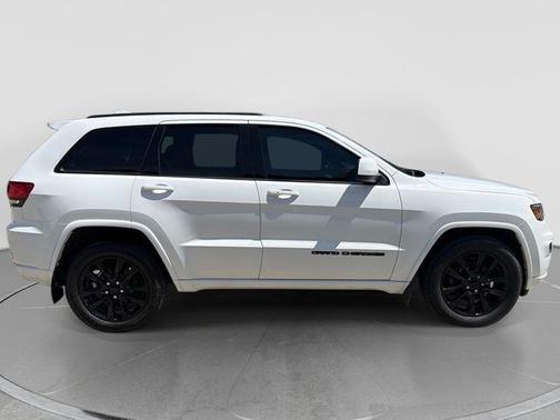 Bright White Clearcoat 2020 Jeep Grand Cherokee Altitude