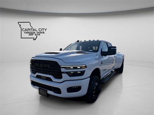 2026 RAM 3500 Laramie Crew Cab 4x4 8' Box