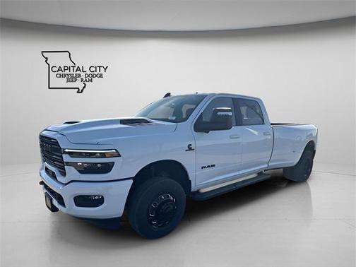 2026 RAM 3500 Laramie Crew Cab 4x4 8' Box