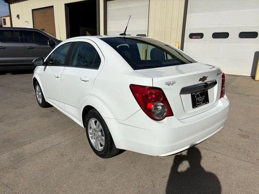 Summit White 2013 Chevrolet Sonic LT