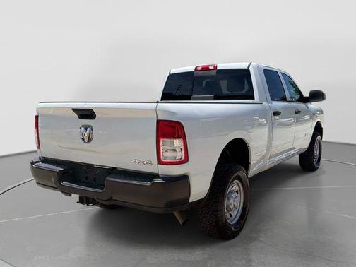 Bright White Clearcoat 2020 RAM 2500 Tradesman Crew Cab 4x4 6'4' Box