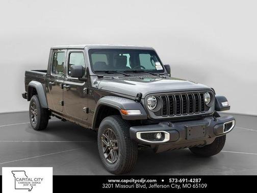 Granite Crystal Metallic Clearcoat 2026 Jeep Gladiator Sport