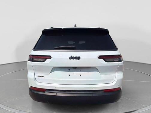 Bright White Clearcoat 2026 Jeep Grand Cherokee L Limited