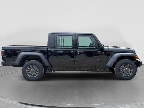 Black Clearcoat 2026 Jeep Gladiator Sport
