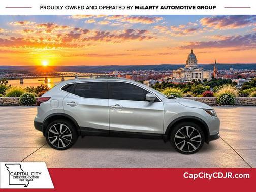 Brilliant Silver Metallic 2019 Nissan Rogue Sport SL