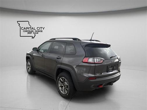 2022 Jeep Cherokee Trailhawk
