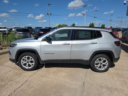 2025 Jeep Compass Latitude