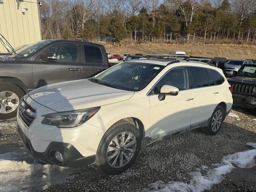 2019 Subaru Outback 2.5i Touring