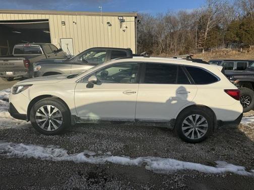 2019 Subaru Outback 2.5i Touring