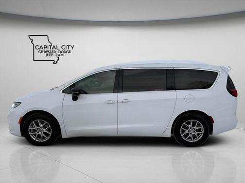 Bright White Clearcoat 2024 Chrysler Pacifica Touring L