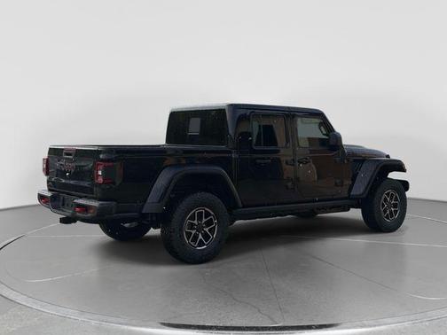 Black Clearcoat 2026 Jeep Gladiator Rubicon