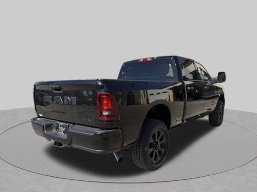 Diamond Black Crystal Pearlcoat 2027 RAM 2500 Big Horn
