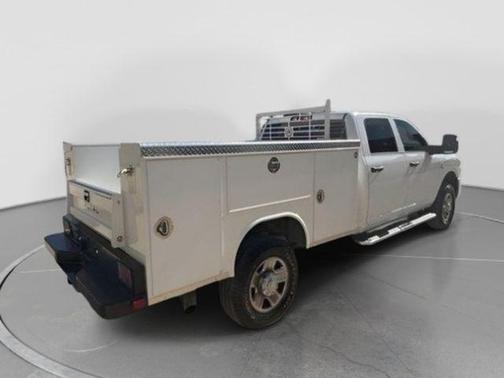 Bright White Clearcoat 2024 RAM 3500 Tradesman Crew Cab 4x4 8' Box