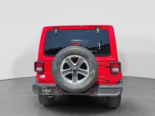 Firecracker Red Clearcoat 2021 Jeep Wrangler Unlimited Sahara