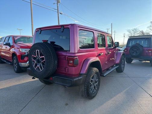 2024 Jeep Wrangler 4-Door Sahara 4x4