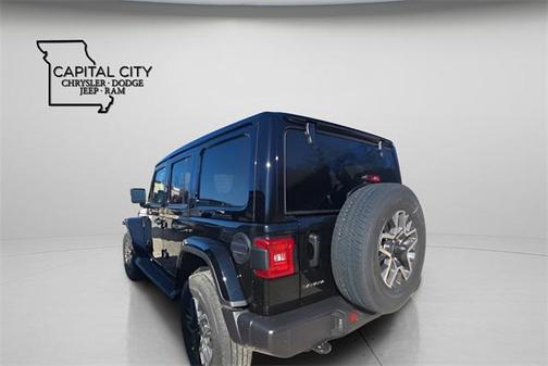 2026 Jeep Wrangler 4-Door Sahara 4x4