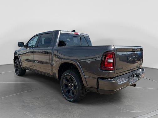 Granite Crystal Metallic Clearcoat 2026 RAM 1500 Big Horn/Lone Star