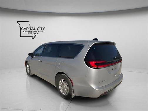 2026 Chrysler Pacifica L