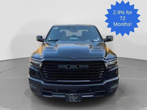 Diamond Black Crystal Pearlcoat 2026 RAM 1500 Laramie