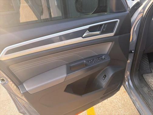 2021 Volkswagen Atlas Cross Sport 3.6L V6 SEL R-Line