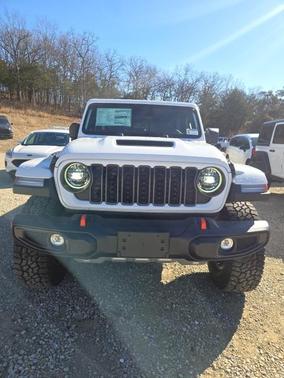 2026 Jeep Gladiator Mojave 4x4