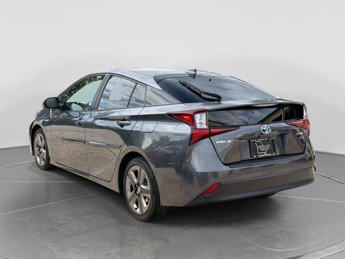 Magnetic Gray Metallic 2022 Toyota Prius XLE