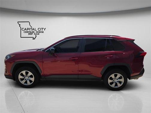 2021 Toyota RAV4 LE