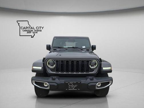 2026 Jeep Gladiator Sahara 4x4