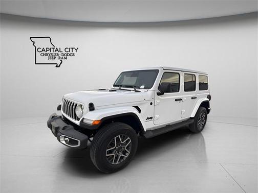 2026 Jeep Wrangler 4-Door Sahara 4x4