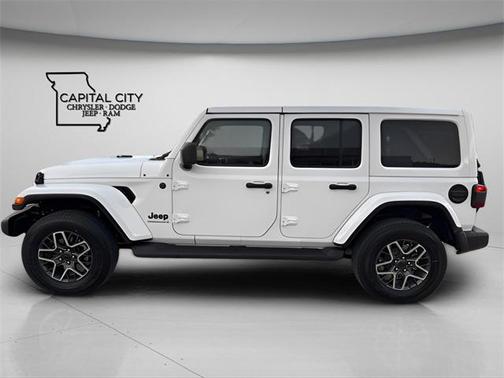 2026 Jeep Wrangler 4-Door Sahara 4x4