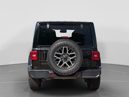 Black Clearcoat 2026 Jeep Wrangler 4-Door Sahara 4x4