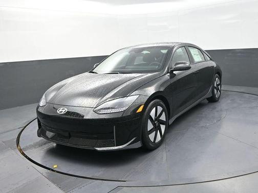 Onyx Black 2025 Hyundai IONIQ 6 SE