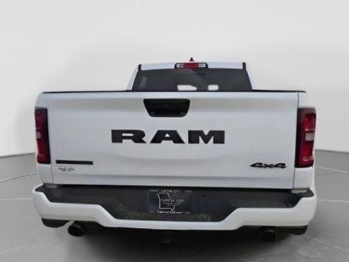 Bright White Clearcoat 2026 RAM 1500 Big Horn/Lone Star