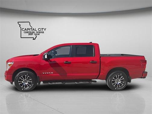 Red Alert 2022 Nissan Titan SV