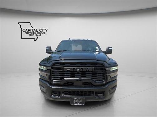2025 RAM 2500 Big Horn Crew Cab 4x4 6'4' Box