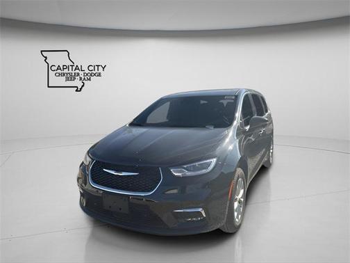 2026 Chrysler Pacifica L
