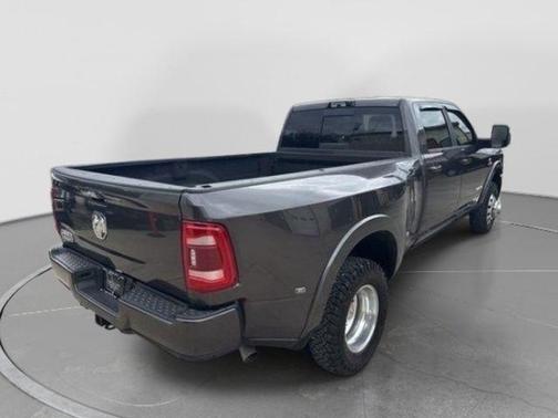 Granite Crystal Metallic Clearcoat 2024 RAM 3500 Longhorn