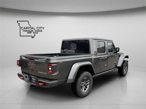 2026 Jeep Gladiator Mojave 4x4
