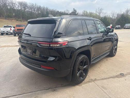 2024 Jeep Grand Cherokee Altitude