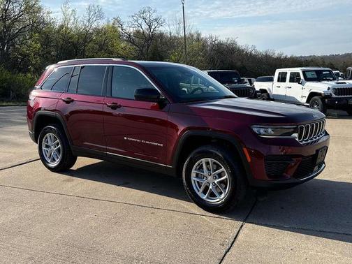Velvet Red Pearlcoat 2026 Jeep Grand Cherokee Altitude