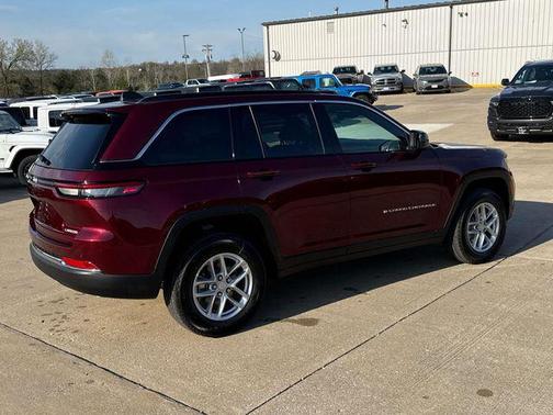 Velvet Red Pearlcoat 2026 Jeep Grand Cherokee Altitude