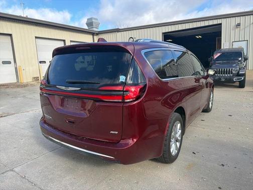 2021 Chrysler Pacifica Touring L