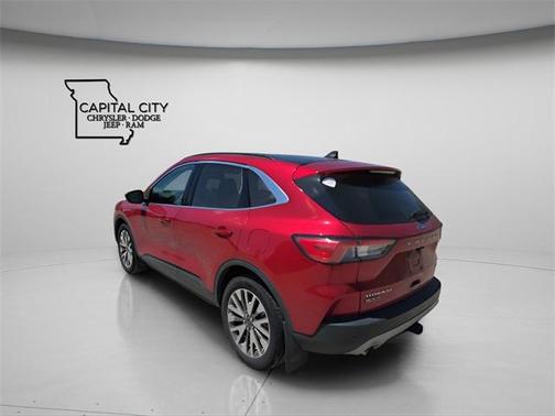 2022 Ford Escape Titanium