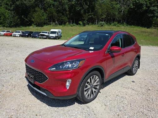 2022 Ford Escape Titanium